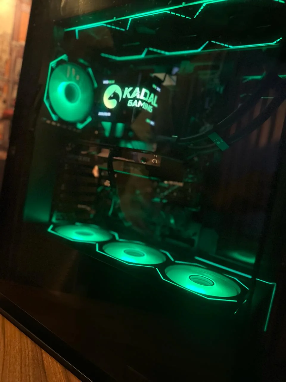 Kadalgaming white build
